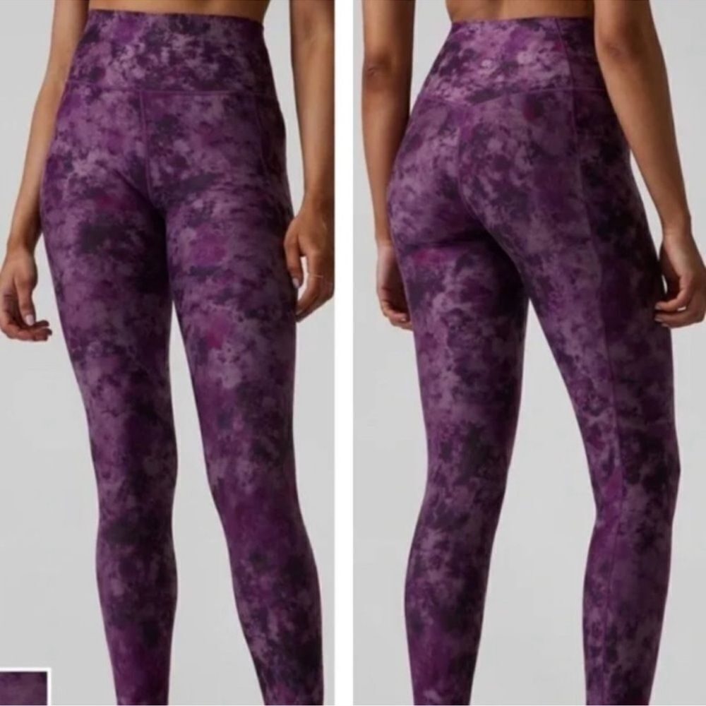 Athleta Salutation Stash Pocket II Printed 7/8 Tight in Purple Tie Dye SP